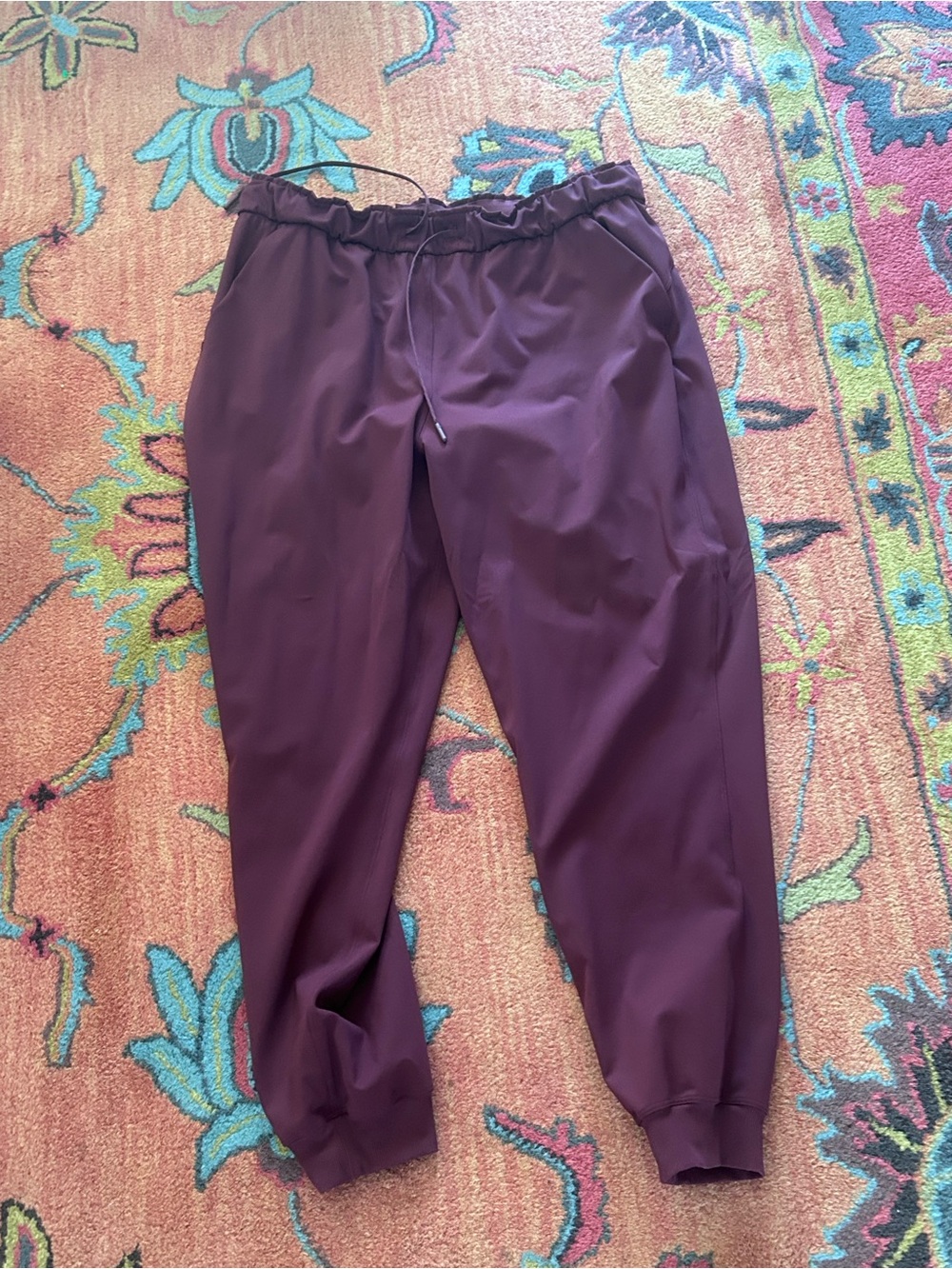 lululemon athletica women’s Plum Jogger Pants
